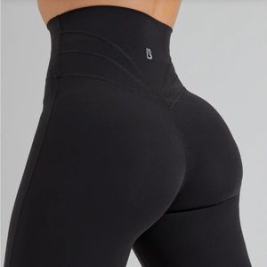 BuffBunny Legacy Leggings - Black